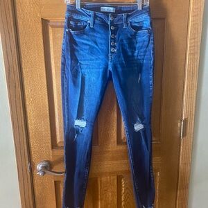 KanCan Distressed High Rise Leggings Size 11/29